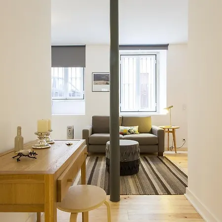 Joivy Cosy 1-bed Flat With Workspace In Santa Catarina, Moments From Luis De Camoes Sq شقة